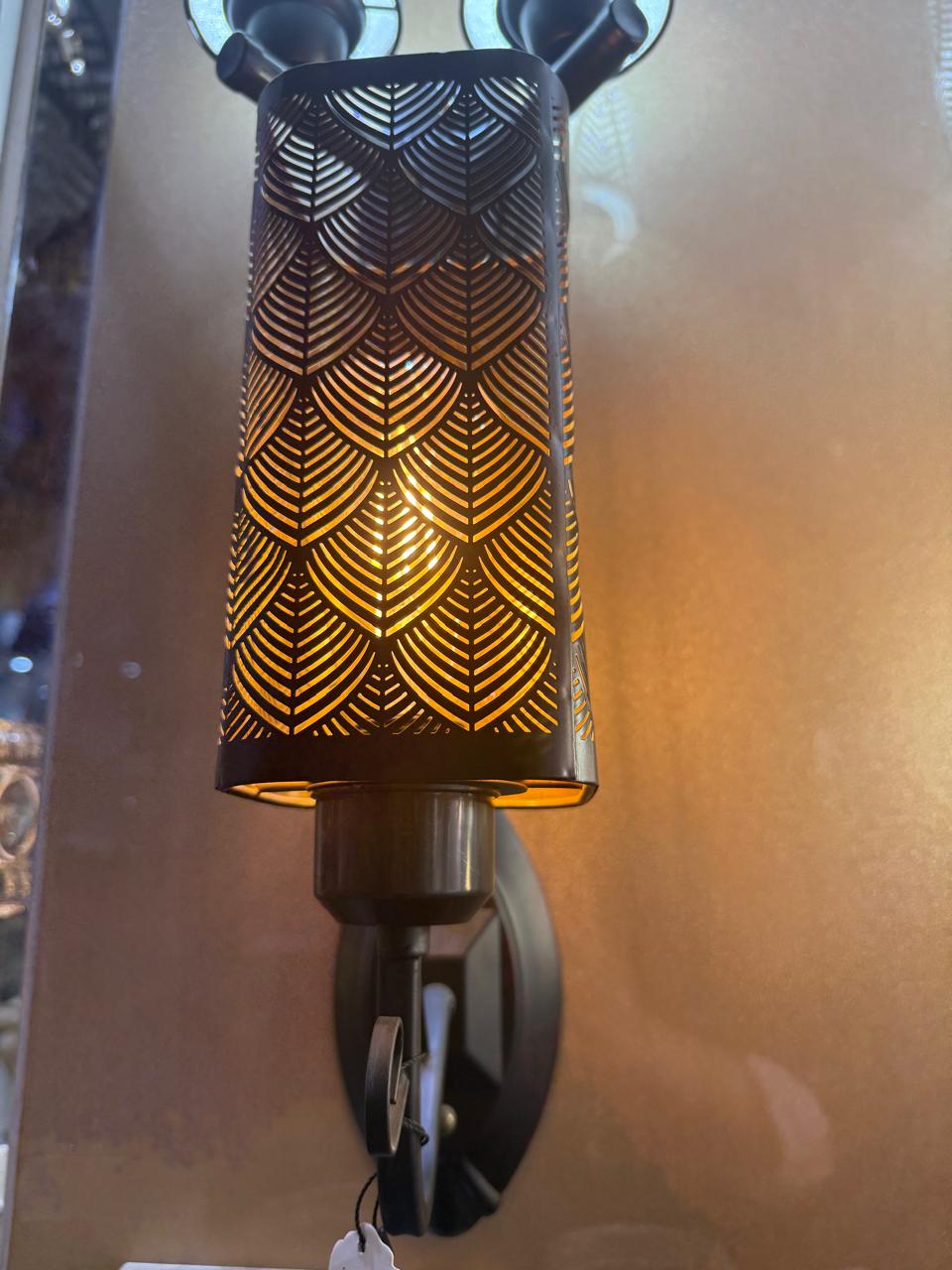 Amber Leaf Wall Light