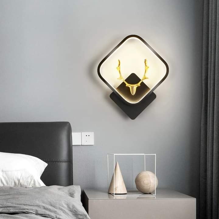 Markhor Wall Light