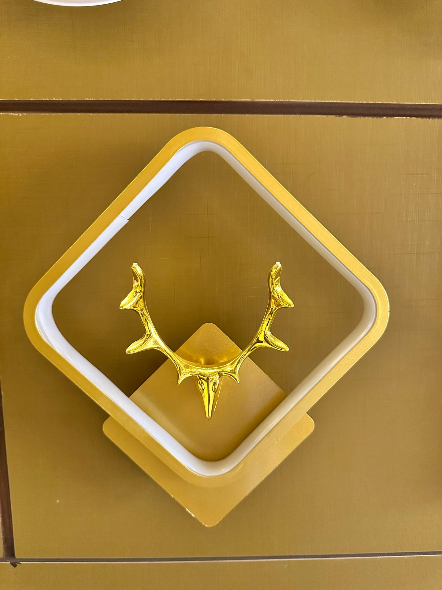 Markhor LED Wall Light