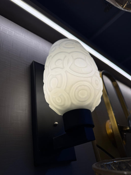Elegant Wall Lamp