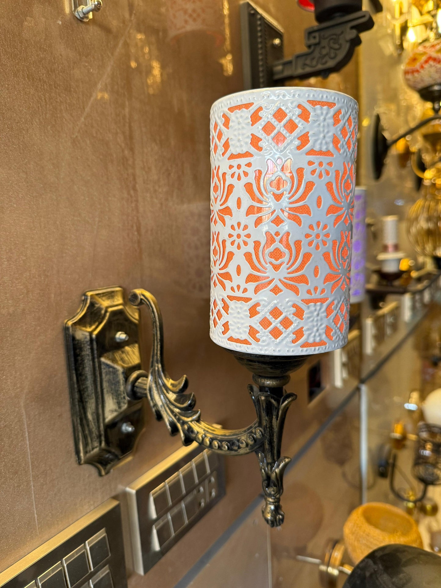 Lotus Metal Wall lamp