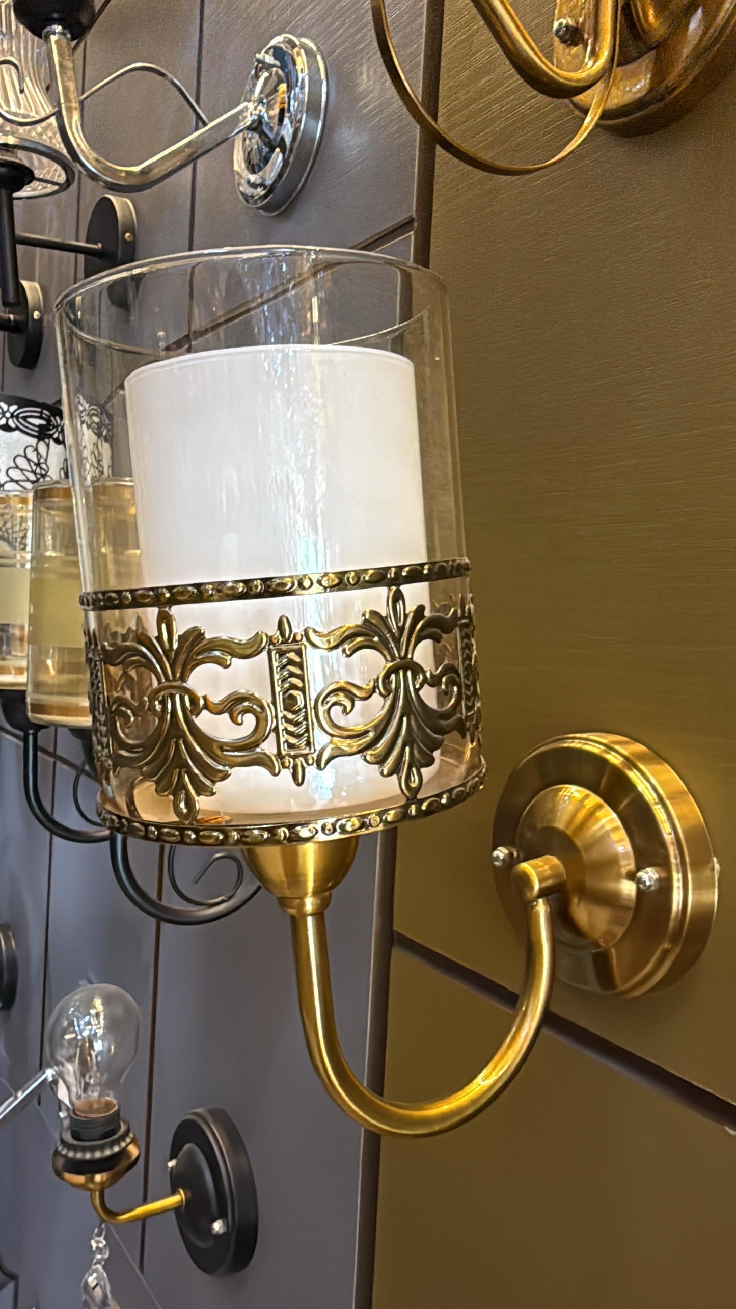 Jafri Style Wall Lamp